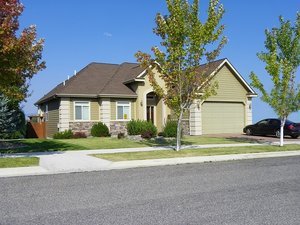 Why Replacing a Garage Door Adds Value to Your Home