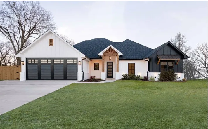 Canyon Ridge® Carriage House (4-layer)